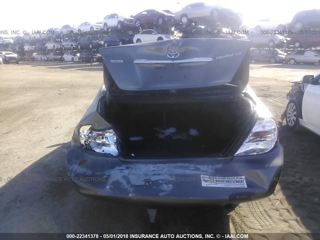 JTDBE32KX20114326 - 2002 TOYOTA CAMRY LE/XLE/SE ნაცრისფერი ფოტო 6