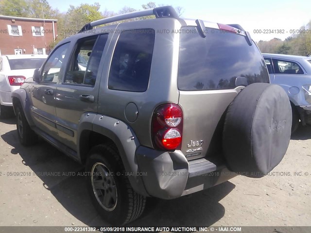 1J4GL38K65W522689 - 2005 JEEP LIBERTY RENEGADE GRAY photo 3