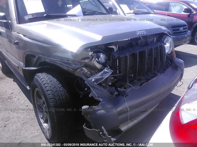 1J4GL38K65W522689 - 2005 JEEP LIBERTY RENEGADE GRAY photo 6