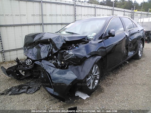 4T1BF1FK9GU138317 - 2016 TOYOTA CAMRY LE/XLE/SE/XSE GRAY photo 2