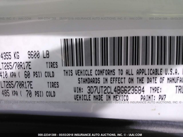 3D7UT2CL4BG623684 - 2011 DODGE RAM 2500 WHITE photo 9