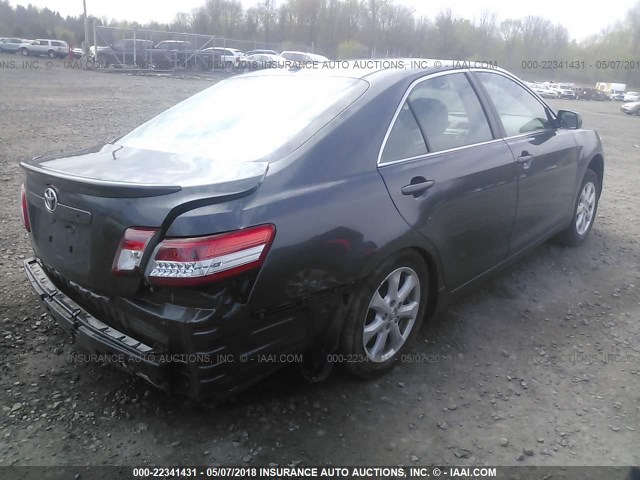4T1BF3EK1BU203764 - 2011 TOYOTA CAMRY SE/LE/XLE GRAY photo 4