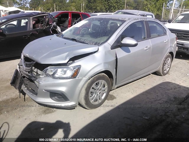 1G1JB5SH7H4157214 - 2017 CHEVROLET SONIC LS 银色 照片 2