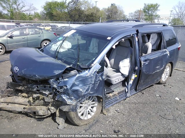 5TDYZ3DCXHS838365 - 2017 TOYOTA SIENNA XLE/LIMITED BLUE photo 2