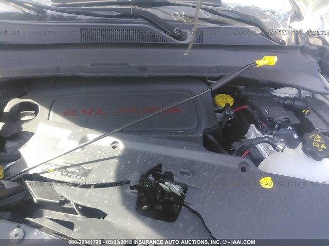 3C4NJDBB7JT231877 - 2018 JEEP COMPASS LATITUDE Weiß Foto 10