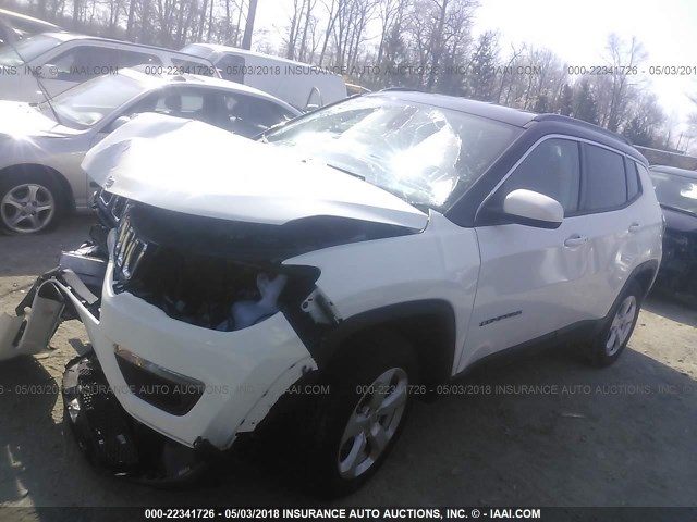 3C4NJDBB7JT231877 - 2018 JEEP COMPASS LATITUDE Weiß Foto 2