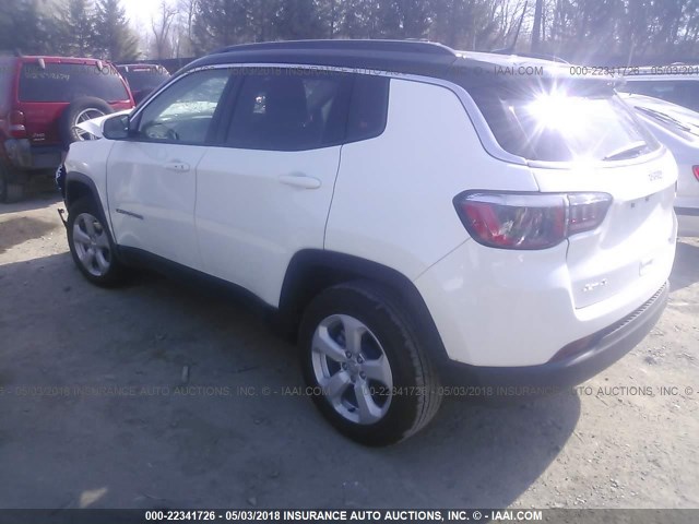 3C4NJDBB7JT231877 - 2018 JEEP COMPASS LATITUDE Weiß Foto 3