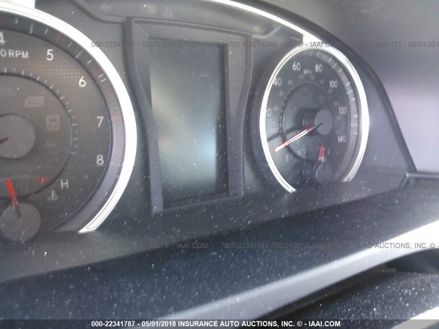 4T1BF1FK2FU051227 - 2015 TOYOTA CAMRY LE/XLE/SE/XSE WHITE photo 7