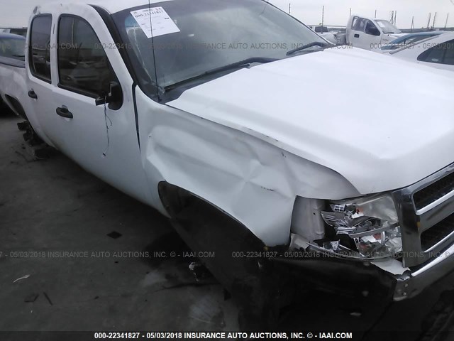 3GCRCREA1AG285745 - 2010 CHEVROLET SILVERADO C1500  LS WHITE photo 6