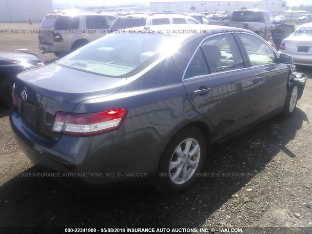 4T4BF3EKXBR173721 - 2011 TOYOTA CAMRY SE/LE/XLE GRAY photo 4