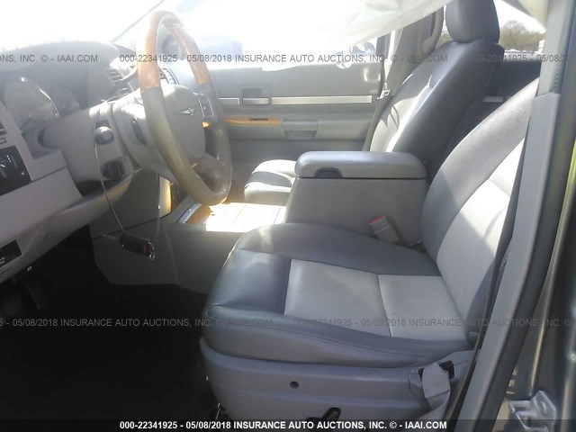1A8HW58217F523418 - 2007 CHRYSLER ASPEN LIMITED GRAY photo 5