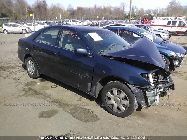 4T1BE32K64U379056 - 2004 TOYOTA CAMRY LE/XLE/SE ლურჯი ფოტო 1