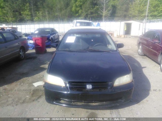 1HGCF8648WA089471 - 1998 HONDA ACCORD DX BLACK photo 6