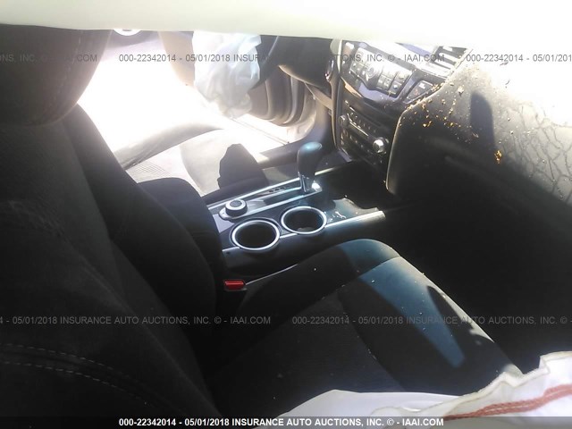 5N1AR2MM8EC731697 - 2014 NISSAN PATHFINDER S/SV/SL/PLATINUM 银色 照片 5