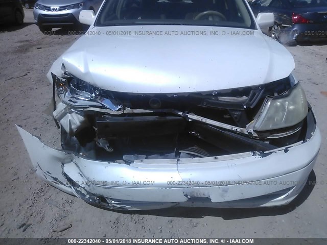 4T1BF28B21U166826 - 2001 TOYOTA AVALON XL/XLS WHITE photo 6