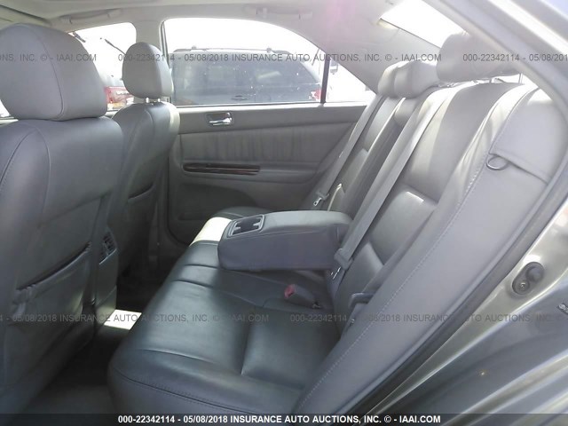 4T1BF30K26U631128 - 2006 TOYOTA CAMRY LE/XLE/SE ნაცრისფერი ფოტო 8
