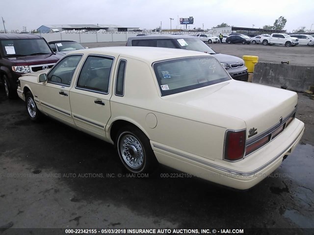 1LNLM81W3VY618811 - 1997 LINCOLN TOWN CAR EXECUTIVE CREAM photo 3