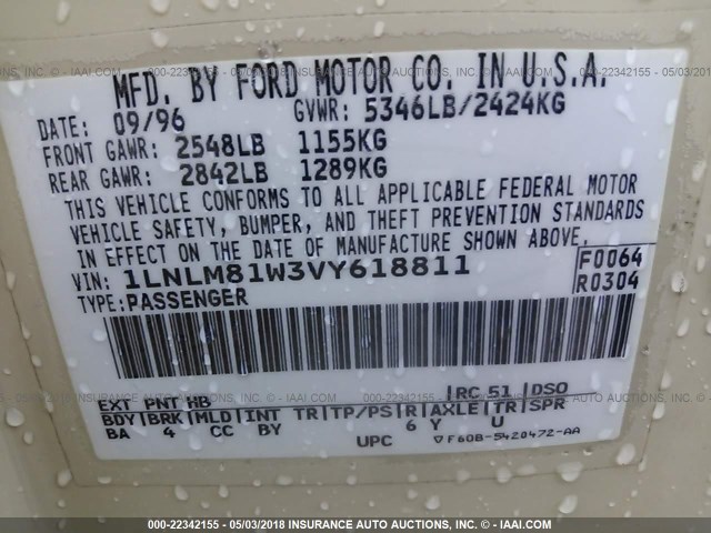 1LNLM81W3VY618811 - 1997 LINCOLN TOWN CAR EXECUTIVE CREAM photo 9