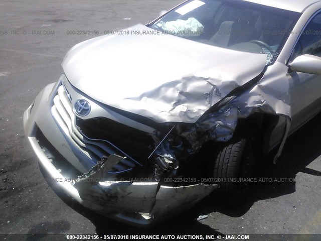 4T4BF3EK4BR091564 - 2011 TOYOTA CAMRY SE/LE/XLE GOLD photo 6