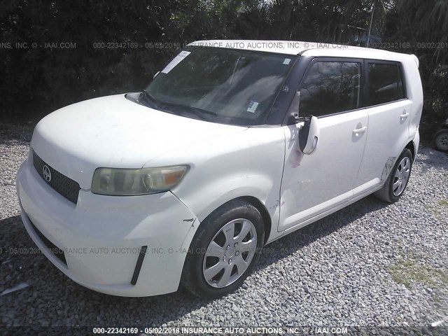JTLKE50E881010420 - 2008 TOYOTA SCION XB WHITE photo 2