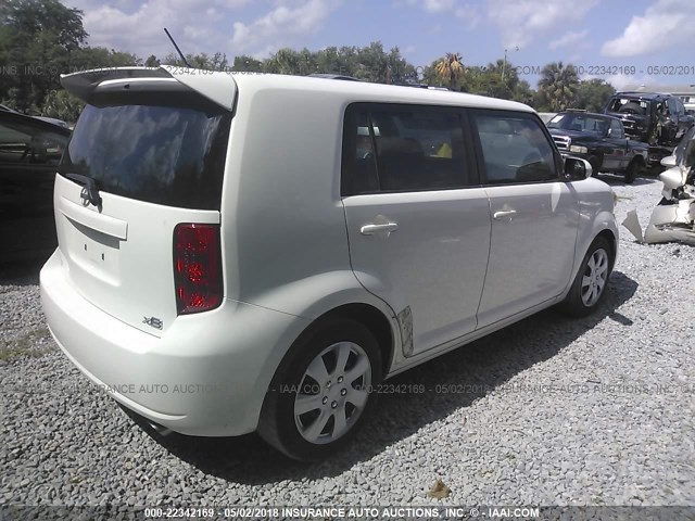 JTLKE50E881010420 - 2008 TOYOTA SCION XB WHITE photo 4