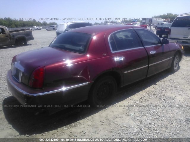 1LNFM83W4WY655913 - 1998 LINCOLN TOWN CAR CARTIER MAROON photo 4