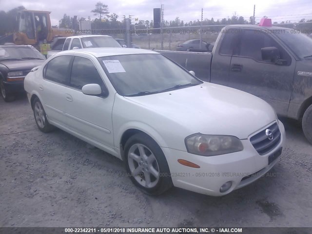 JN1DA31DX2T418961 - 2002 NISSAN MAXIMA GLE/GXE/SE WHITE photo 1