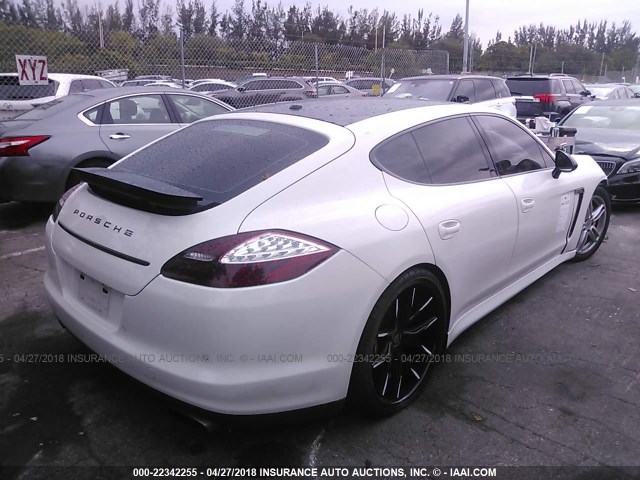 WP0AA2A71BL021546 - 2011 PORSCHE PANAMERA 2/4 WHITE photo 4