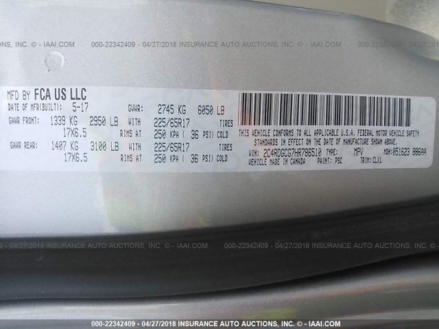 2C4RDGCG7HR786510 - 2017 DODGE GRAND CARAVAN SXT SILVER photo 9