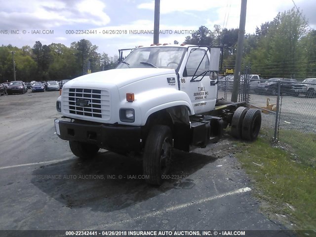 1GBK7H1D6XJ100827 - 1999 CHEVROLET C-SERIES C7H042 WHITE photo 2