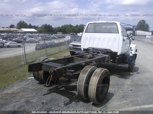 1GBK7H1D6XJ100827 - 1999 CHEVROLET C-SERIES C7H042 WHITE photo 4