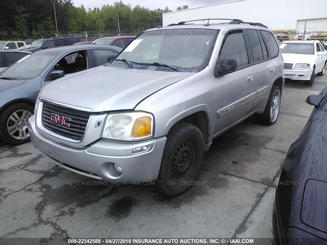 1GKDT13S152359207 - 2005 GMC ENVOY SILVER photo 2