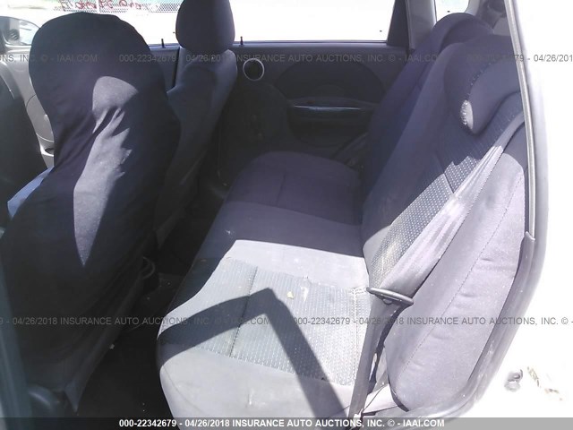 KL1TD66647B693564 - 2007 CHEVROLET AVEO LS WHITE photo 8