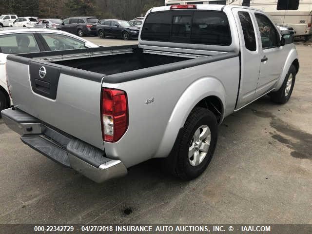 1N6AD0CW5CC445598 - 2012 NISSAN FRONTIER SV/PRO-4X SILVER photo 4
