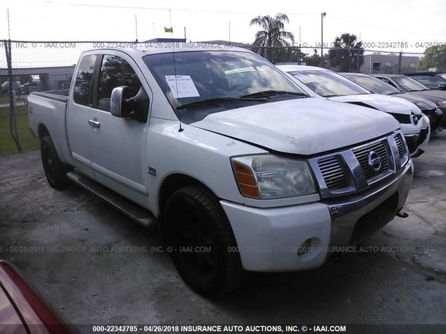 1N6AA06B44N592647 - 2004 NISSAN TITAN XE/SE/LE WHITE photo 1