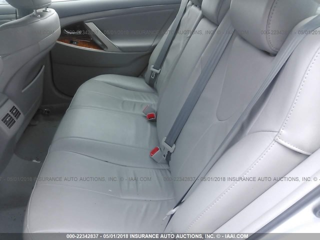 4T4BF3EK4BR091869 - 2011 TOYOTA CAMRY SILVER photo 8