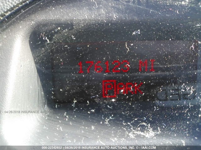 2G2WP552881106603 - 2008 PONTIAC GRAND PRIX BLACK photo 7