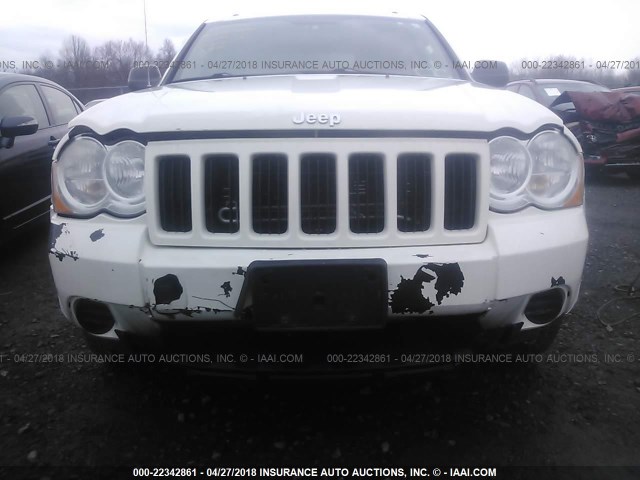 1J8GR48KX8C213977 - 2008 JEEP GRAND CHEROKEE LAREDO WHITE photo 6