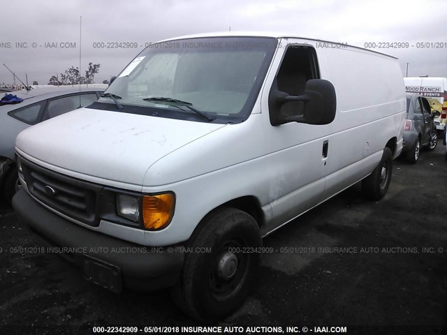 1FTRE14W74HB43175 - 2004 FORD ECONOLINE E150 VAN WHITE photo 2