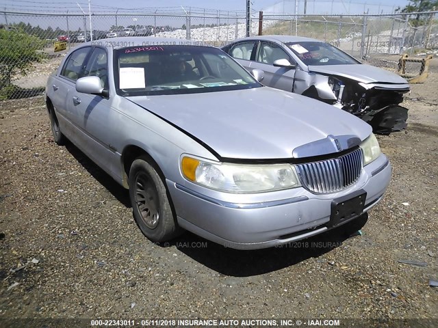 1LNHM83W8XY652751 - 1999 LINCOLN TOWN CAR CARTIER SILVER photo 6