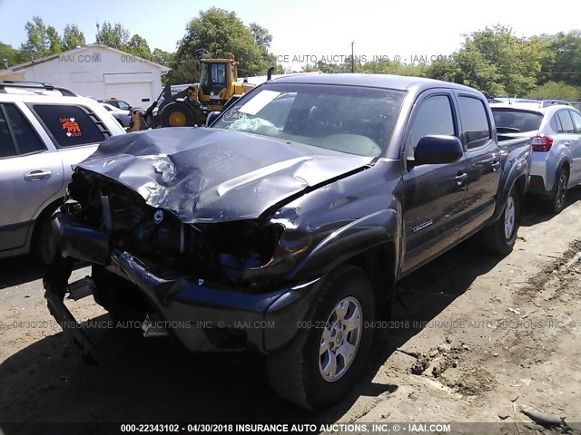 5TFJX4GN5DX015700 - 2013 TOYOTA TACOMA DOUBLE CAB შავი ფოტო 2