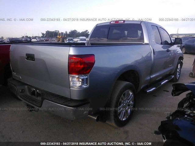 5TFRY5F16DX138622 - 2013 TOYOTA TUNDRA DOUBLE CAB SR5 SILVER photo 4