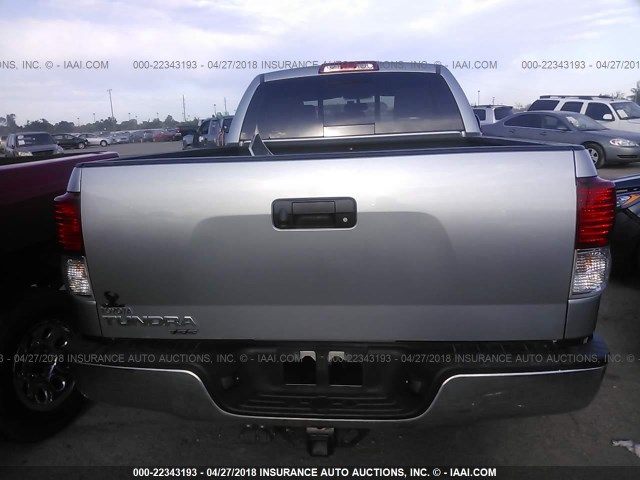 5TFRY5F16DX138622 - 2013 TOYOTA TUNDRA DOUBLE CAB SR5 SILVER photo 6