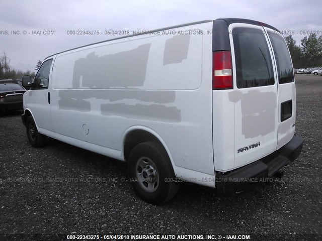 1GTGG29U171163921 - 2007 GMC SAVANA G2500 WHITE photo 3