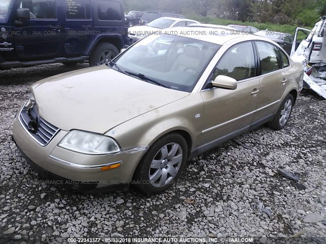 WVWRH63B52P012087 - 2002 VOLKSWAGEN PASSAT GLX 金色 照片 2