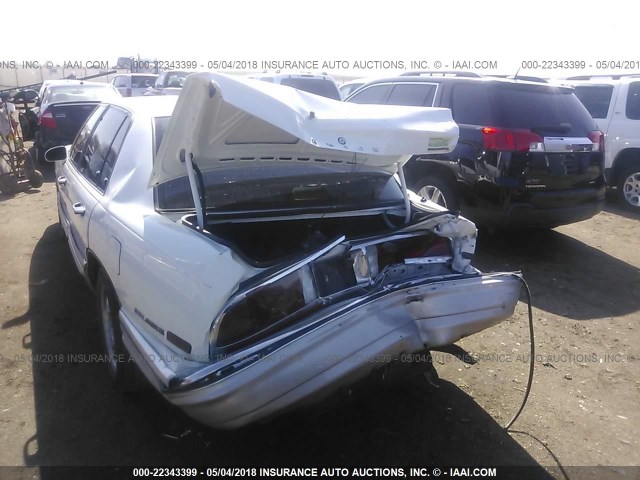 1G4CU5215TH633745 - 1996 BUICK PARK AVENUE ULTRA WHITE photo 6