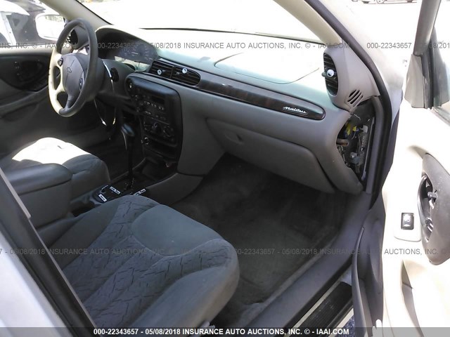 1G1NE52JX3M687665 - 2003 CHEVROLET MALIBU LS თეთრი ფოტო 5