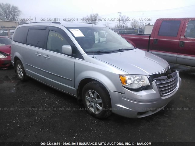 2A4RR5D16AR176484 - 2010 CHRYSLER TOWN & COUNTRY TOURING SILVER photo 1