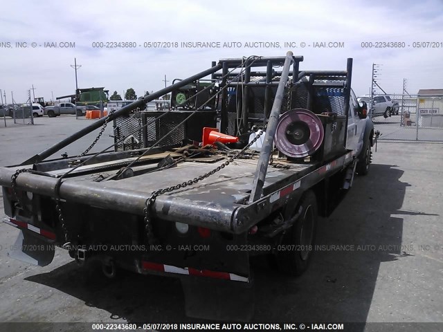 1FD0W5HT2EEB34167 - 2014 FORD F550 SUPER DUTY SILVER photo 4