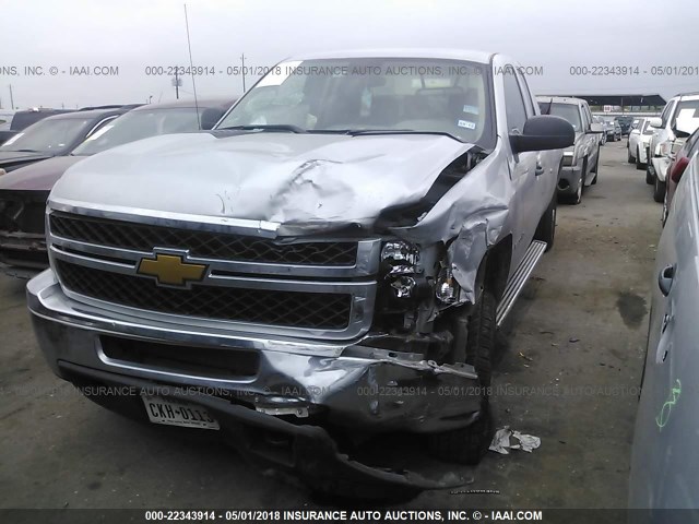 1GC2CVCG8DZ389915 - 2013 CHEVROLET SILVERADO C2500 HEAVY DUTY SILVER photo 6